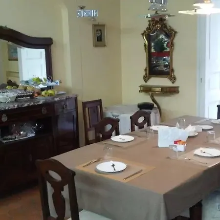 Adelberga Panzió Salerno