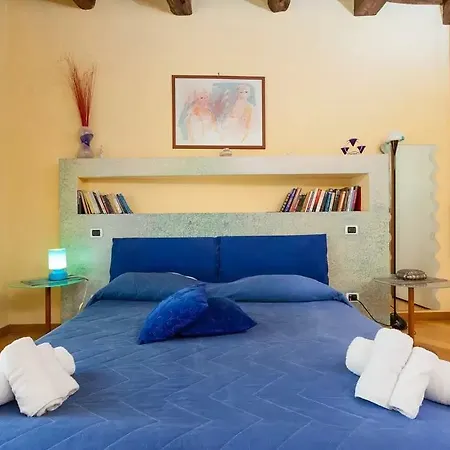 Adelberga فندق مبيت وإفطار ساليرنو