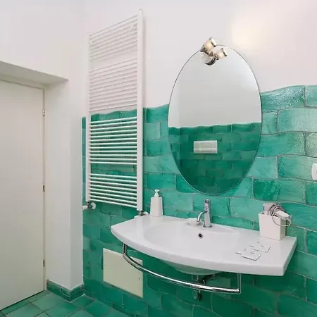 Bed & Breakfast Adelberga Salerno