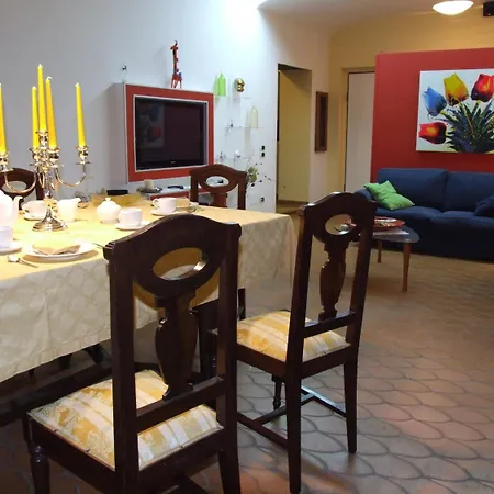 فندق مبيت وإفطار Adelberga ساليرنو